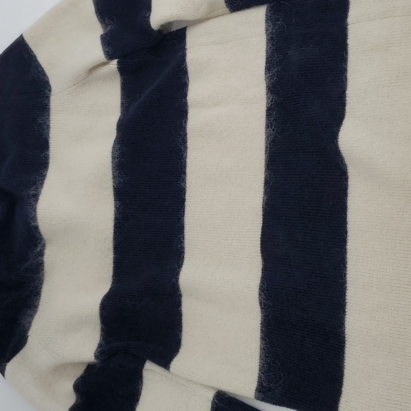 Banana Republic Mohair Blend Sweater Size Medium - Picture 10 of 12